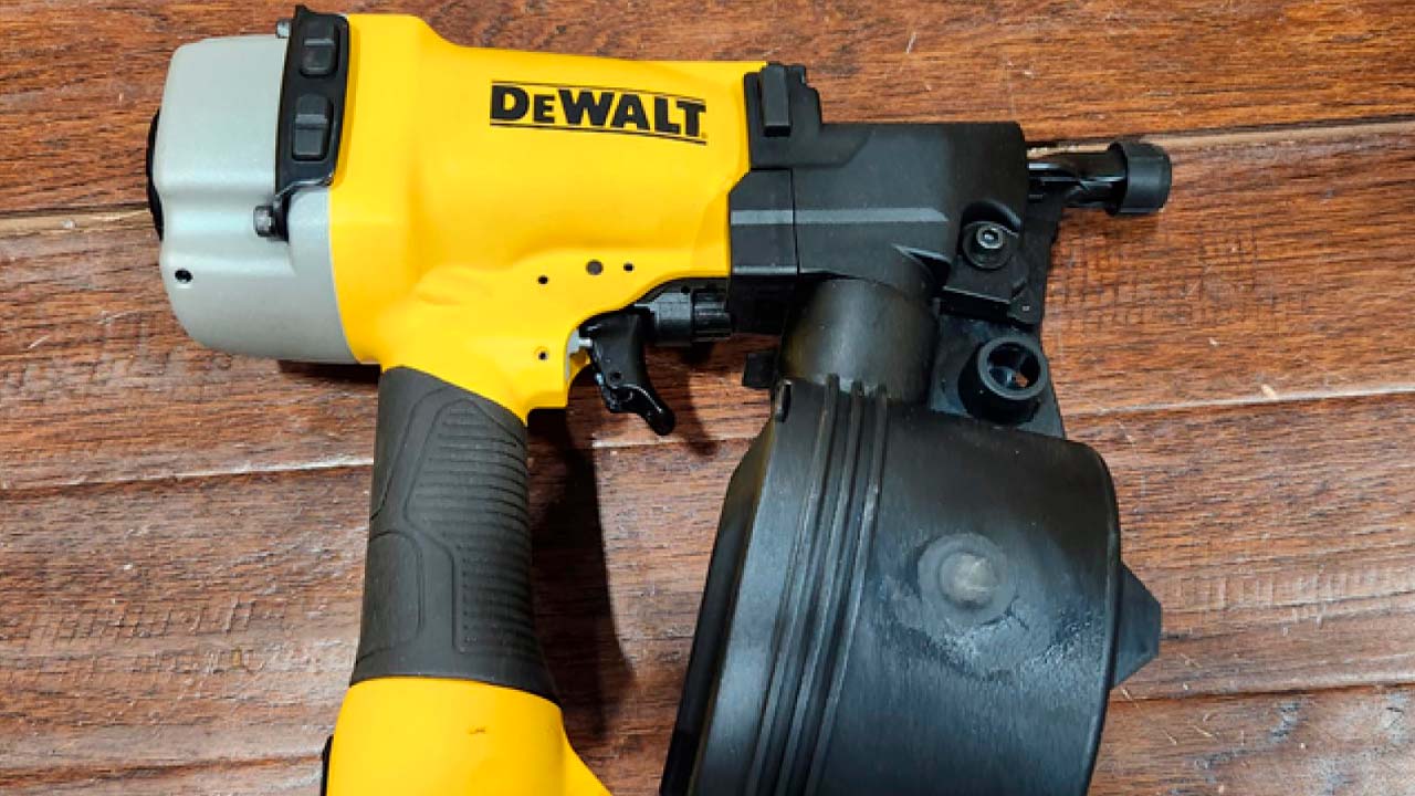 Pistola de Siding DeWalt DW66C-1
