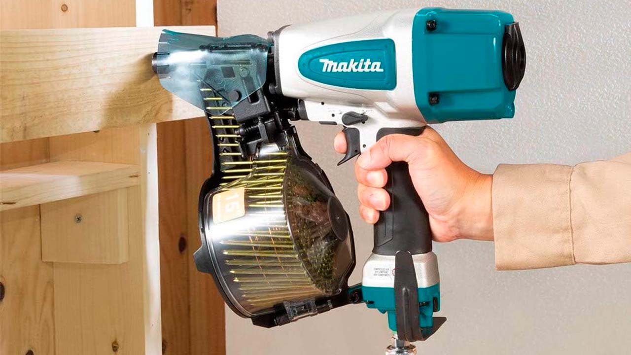 Pistola de Siding Makita AN613