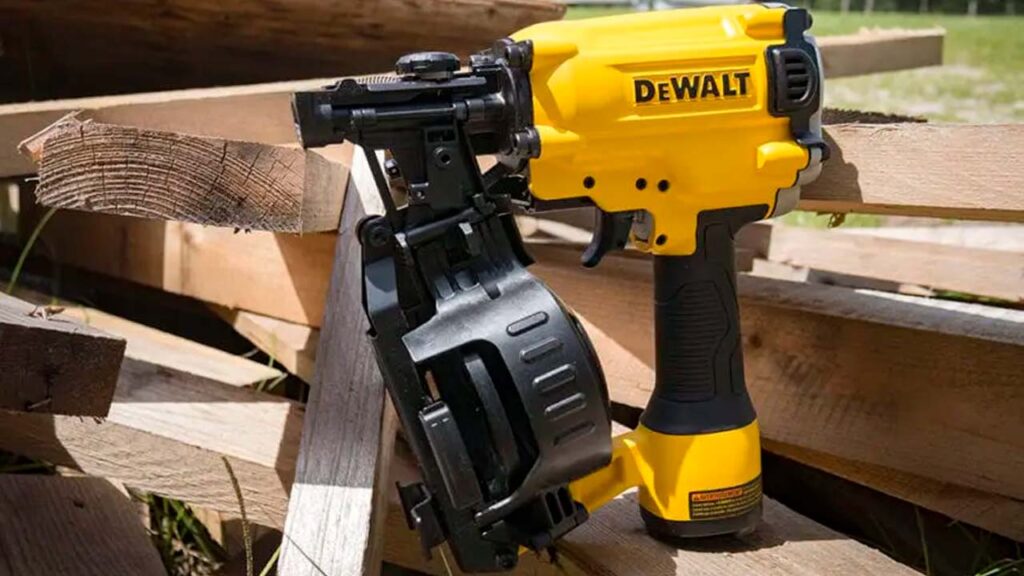 Pistola de roofing DeWalt DW45RN